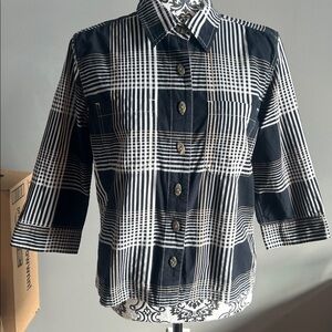 Christopher & Banks Women’s Black and Beige Plaid Blouse Size Small